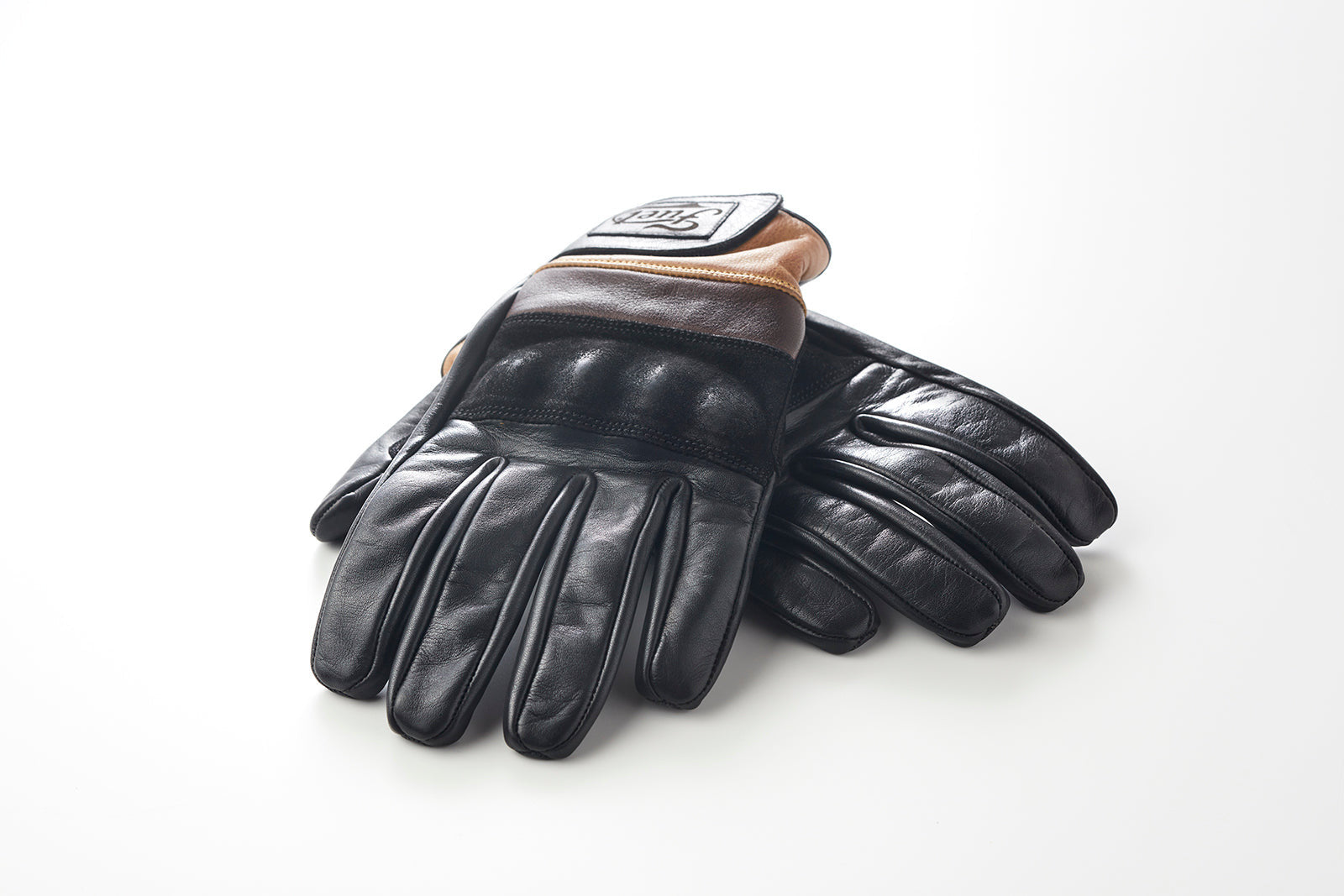 triple-crown-gloves_3.jpg