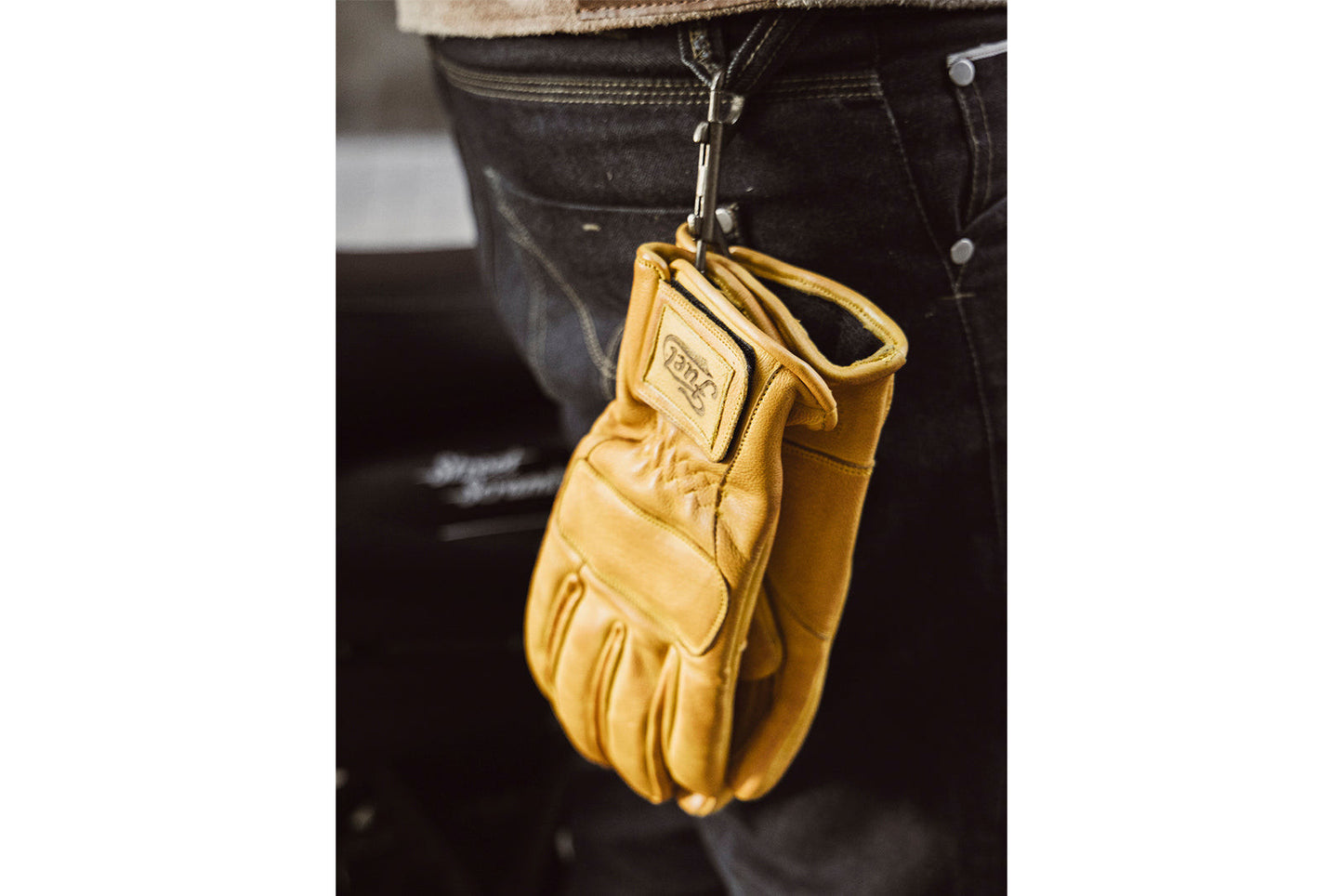 united-gloves_7.jpg