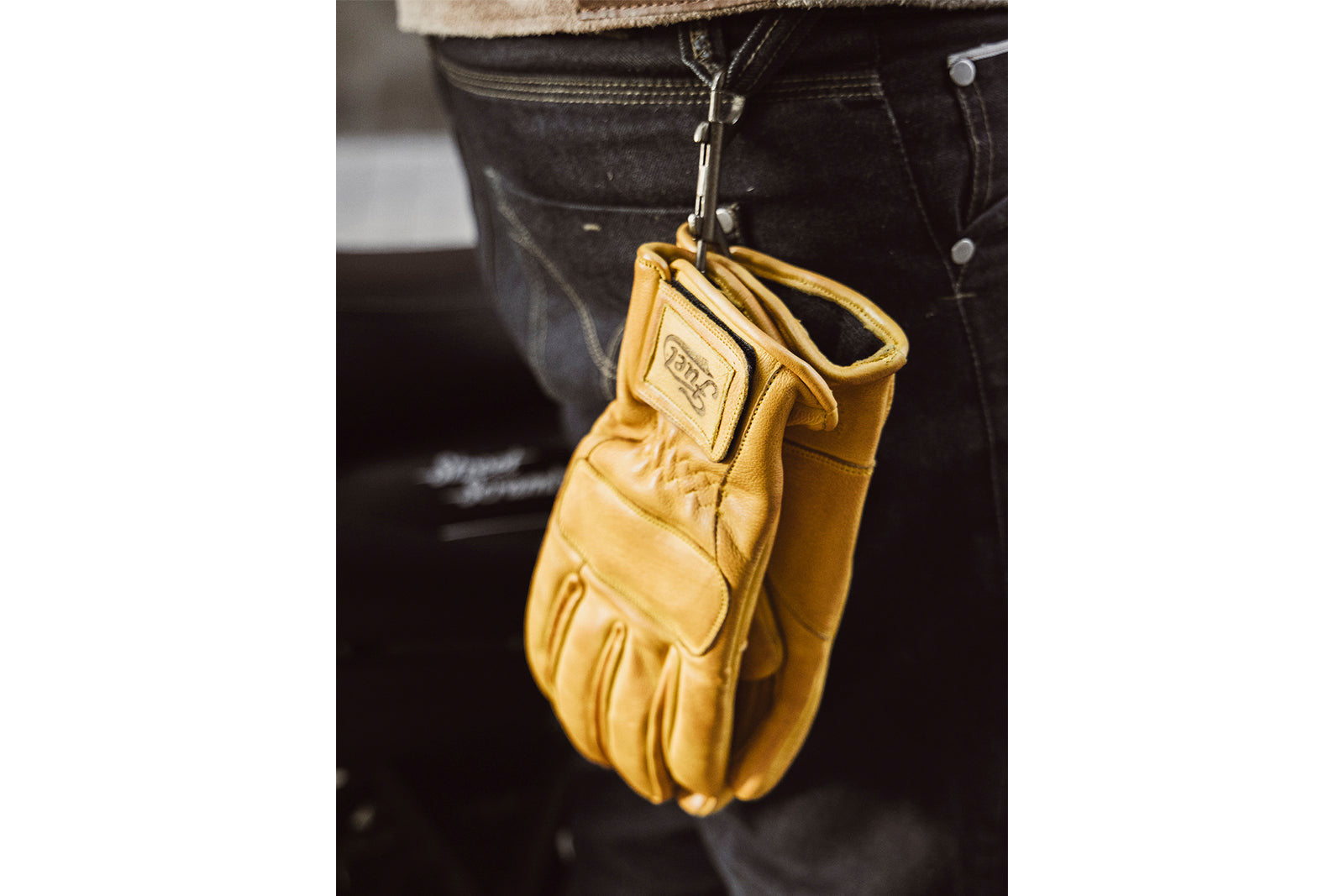 united-gloves_7.jpg