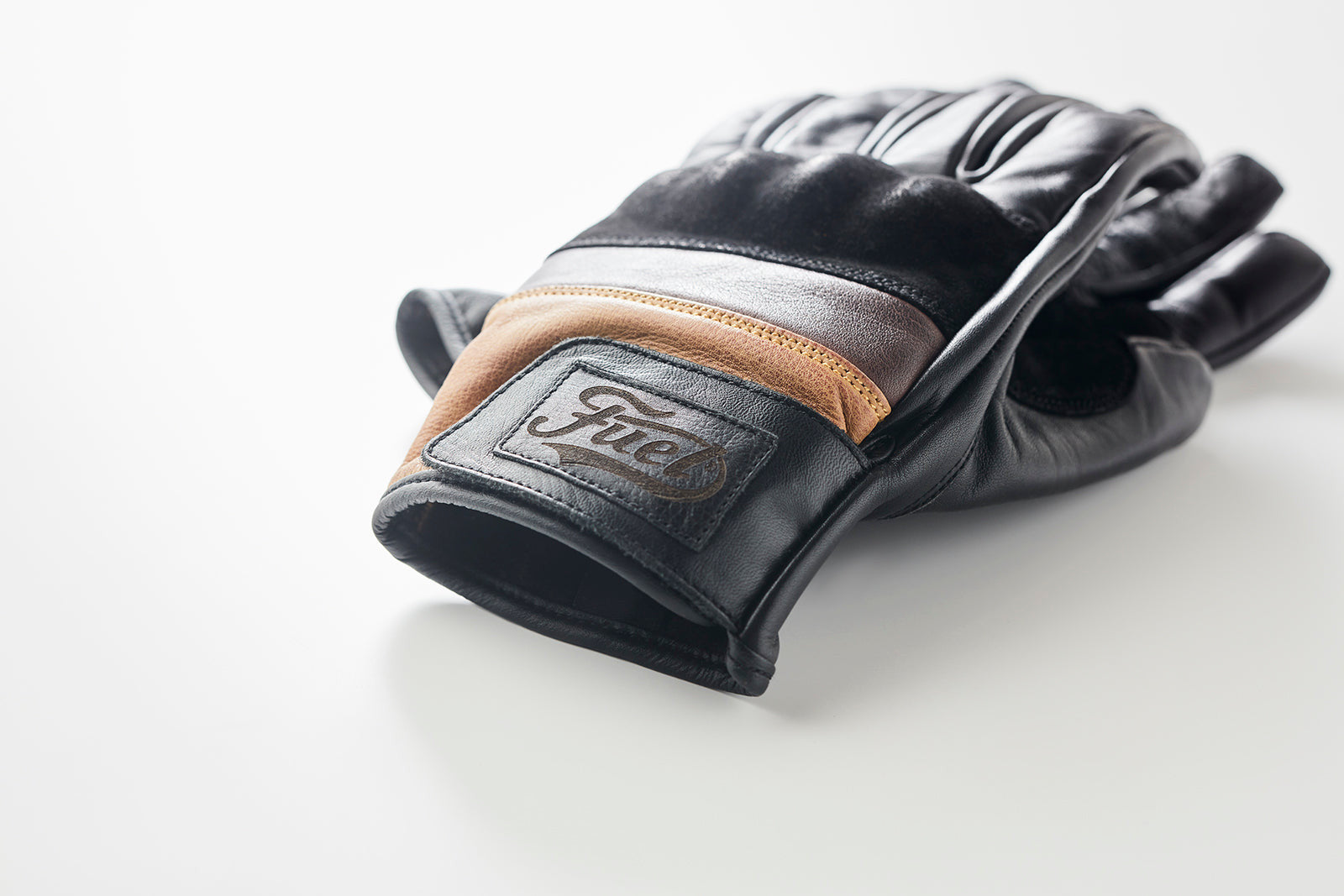triple-crown-gloves_5.jpg