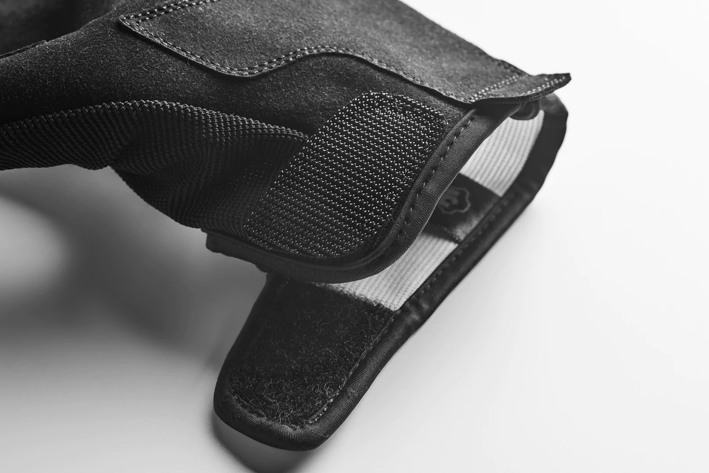 racing-division-gloves-opened_1800x1800.webp